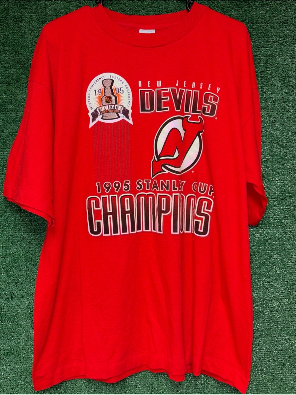 New Jersey Devils Vintage 1995 Stanley Cup Champs Shirt XL Salem tag